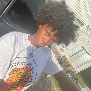 Meet your Posher, Gabrielle